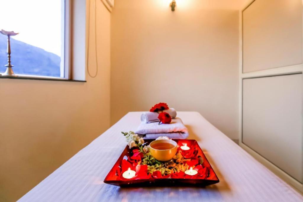 Harmony On Ganges - Laxmi Heights, Tapovan Rishikesh ภายนอก รูปภาพ